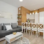 Tolles Familienapartment Mit 3 Schlafzimmern Einer Terrasse Und Garage By Jantar * Kołobrzeg