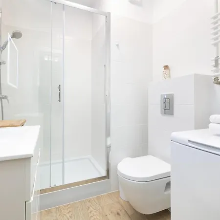 Tolles Familienapartment Mit 3 Schlafzimmern Einer Terrasse Und Garage By Jantar Διαμέρισμα